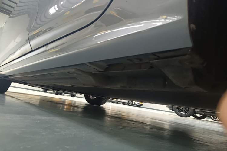 Used BYD Qin PLUS 2024 Honor Edition EV 510KM Leading Model Left Side Sill