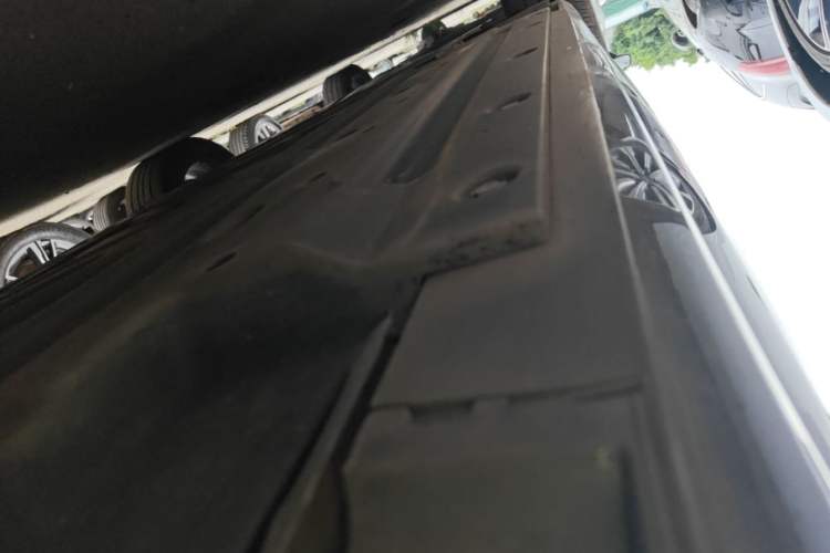 Used BYD Qin PLUS 2024 Honor Edition EV 510KM Leading Model Left Side Sill