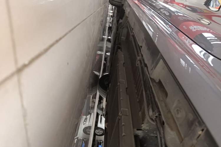 Used BYD Qin PLUS 2024 HONOR Edition DM-i 55KM Leading Model Left Side Sill