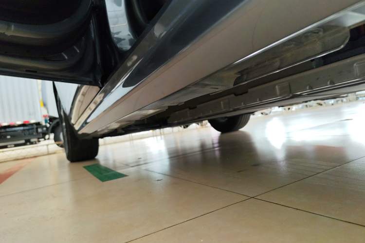 Used BYD Qin PLUS 2024 HONOR Edition DM-i 55KM Leading Model Left Side Sill