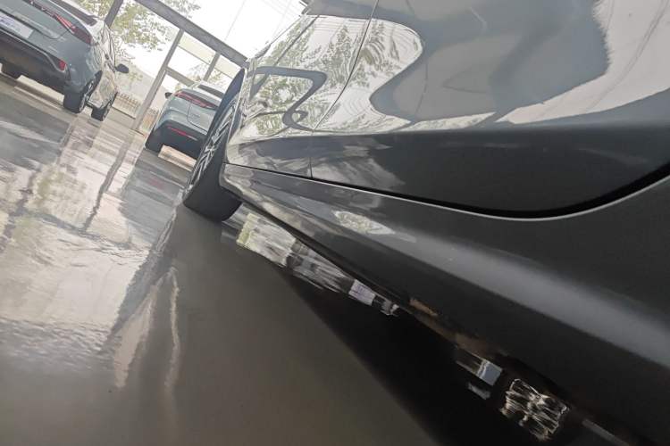 Used BYD Qin PLUS 2024 Honor Edition EV 510KM Leading Model Left Side Sill