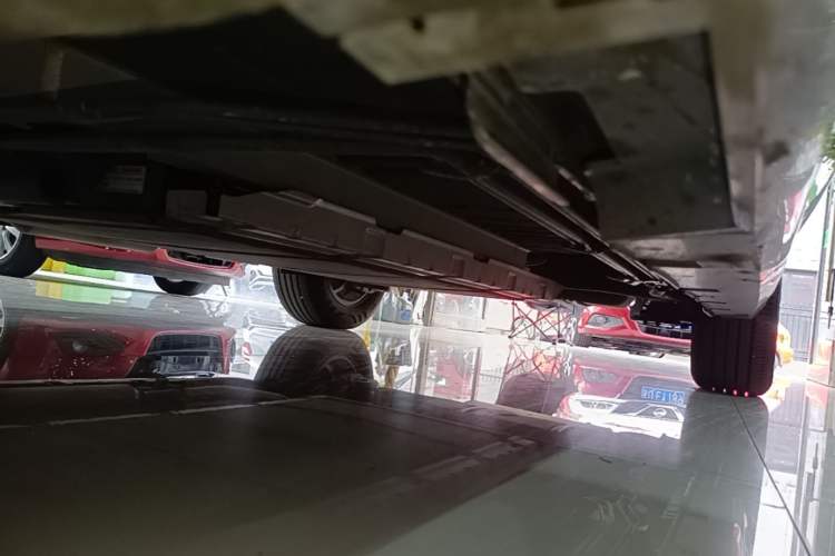 Used BYD Qin PLUS 2024 HONOR Edition DM-i 55KM Leading Model Left Side Sill
