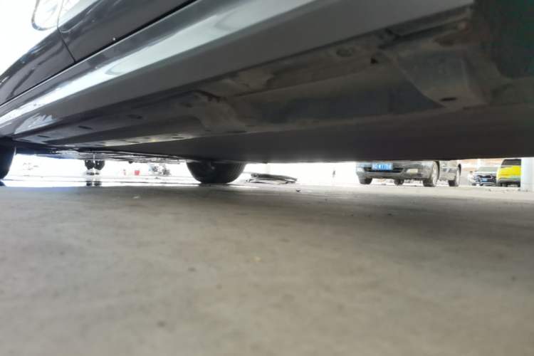 Used BYD Qin PLUS 2024 Honor Edition EV 420KM Beyond Model Left Side Sill