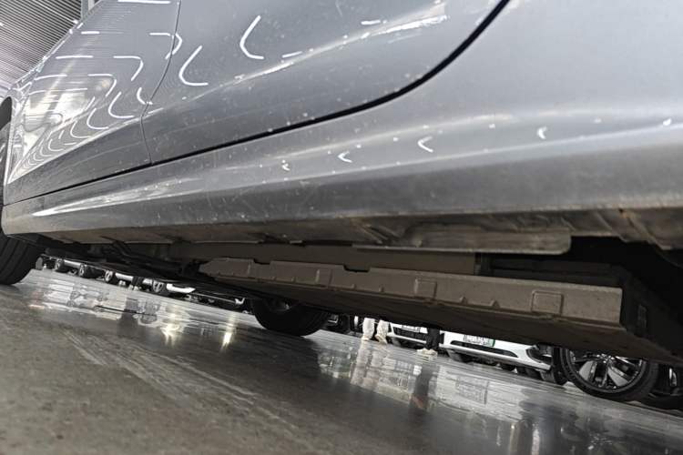 Used BYD Qin PLUS 2024 HONOR Edition DM-i 55KM Leading Model Left Side Sill
