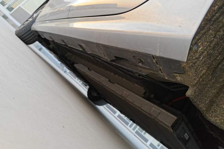 Used BYD Qin PLUS 2024 HONOR Edition DM-i 55KM Leading Model Left Side Sill