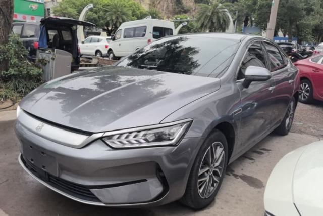 BYD Qin PLUS 2024 Honor Edition EV 420KM Leading Model usado
