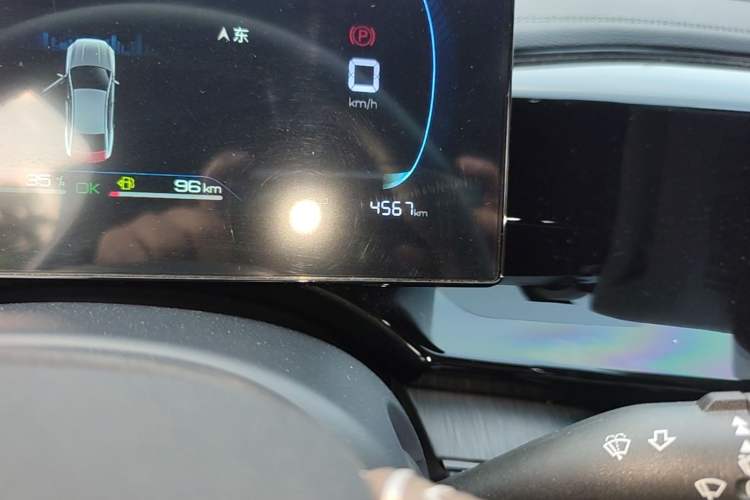 Used BYD Qin PLUS 2024 HONOR Edition DM-i 55KM Leading Model Odometer Close Up