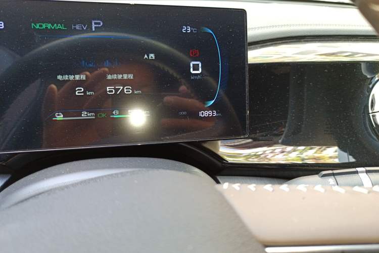 Used BYD Qin PLUS 2024 HONOR Edition DM-i 55KM Leading Model Odometer Close Up