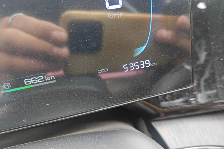 Used BYD Qin PLUS 2024 HONOR Edition DM-i 55KM Leading Model Odometer Close Up