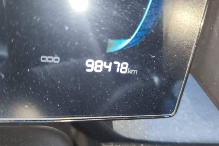 Used BYD Qin PLUS 2024 HONOR Edition DM-i 55KM Leading Model Odometer Close Up