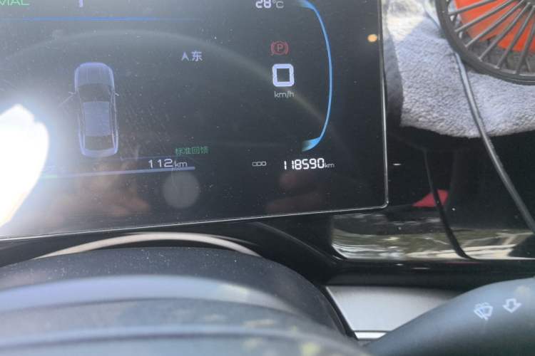 Used BYD Qin PLUS 2024 Honor Edition EV 420KM Leading Model Odometer Close Up