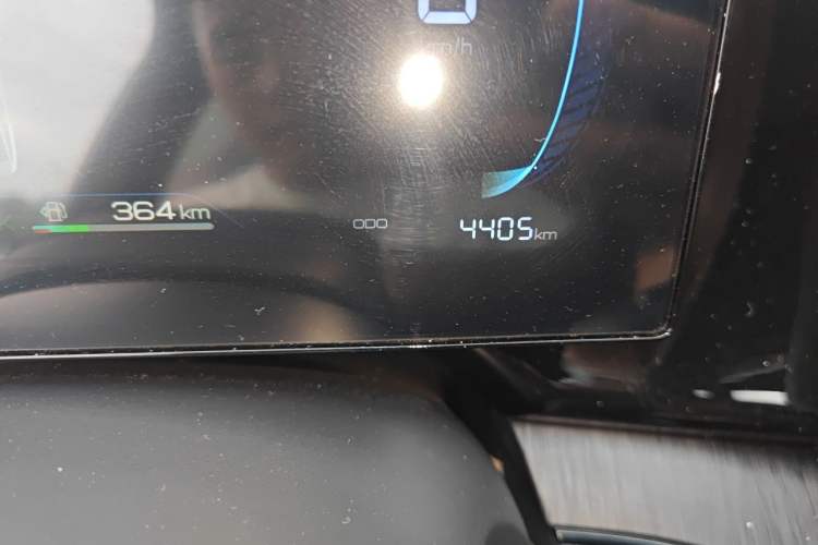 Used BYD Qin PLUS 2024 HONOR Edition DM-i 55KM Leading Model Odometer Close Up