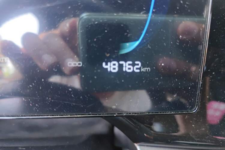 Used BYD Qin PLUS 2024 HONOR Edition DM-i 120KM Leading Model Odometer Close Up