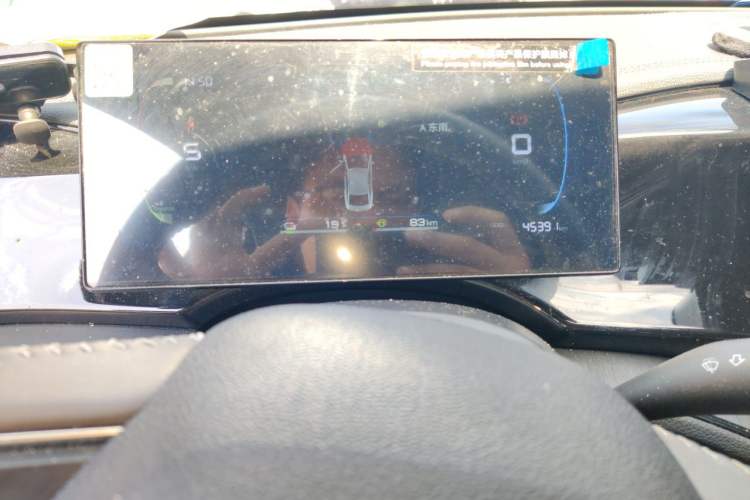 Used BYD Qin PLUS 2024 HONOR Edition DM-i 55KM Leading Model Odometer Close Up