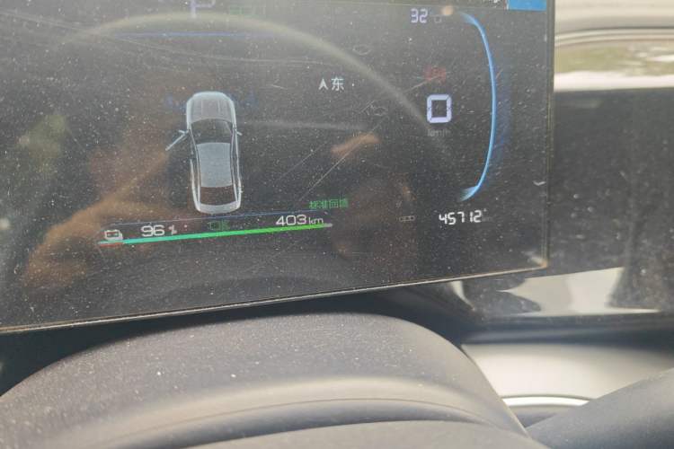 Used BYD Qin PLUS 2024 Honor Edition EV 420KM Beyond Model Odometer Close Up