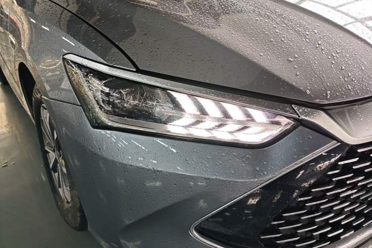 Used BYD Qin PLUS 2024 HONOR Edition DM-i 55KM Leading Model Right Front Headlight