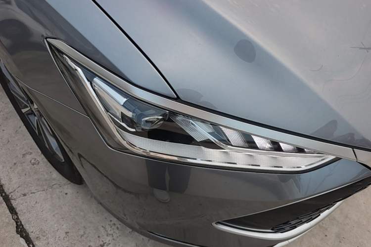 Used BYD Qin PLUS 2024 HONOR Edition DM-i 55KM Leading Model Right Front Headlight