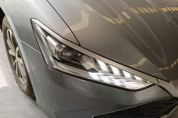 Used BYD Qin PLUS 2024 HONOR Edition DM-i 55KM Leading Model Right Front Headlight