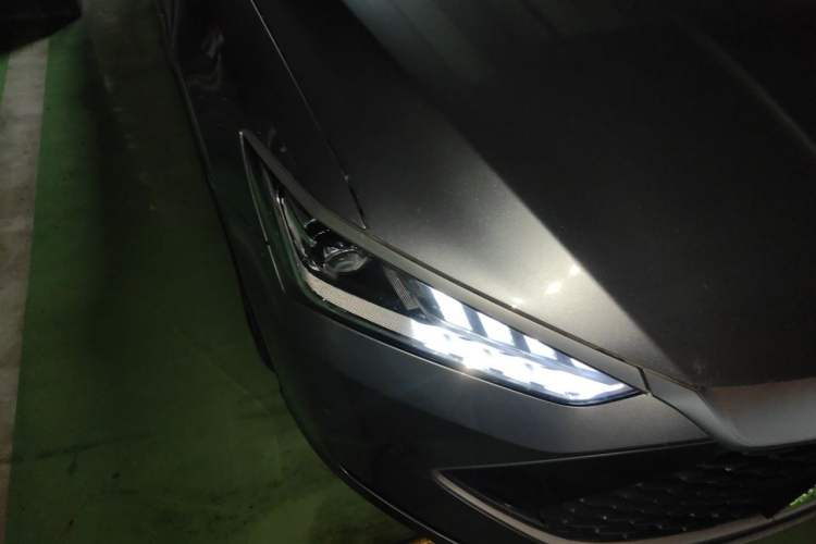 Used BYD Qin PLUS 2024 HONOR Edition DM-i 120KM Leading Model Right Front Headlight