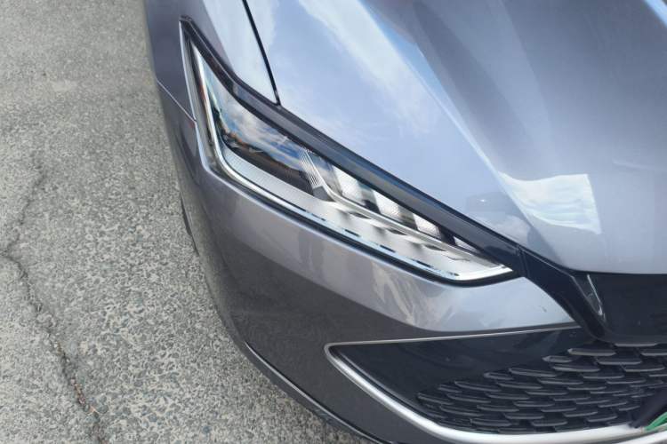 Used BYD Qin PLUS 2024 HONOR Edition DM-i 55KM Leading Model Right Front Headlight
