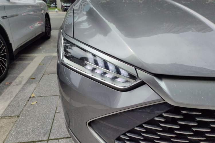 Used BYD Qin PLUS 2024 HONOR Edition DM-i 55KM Leading Model Right Front Headlight