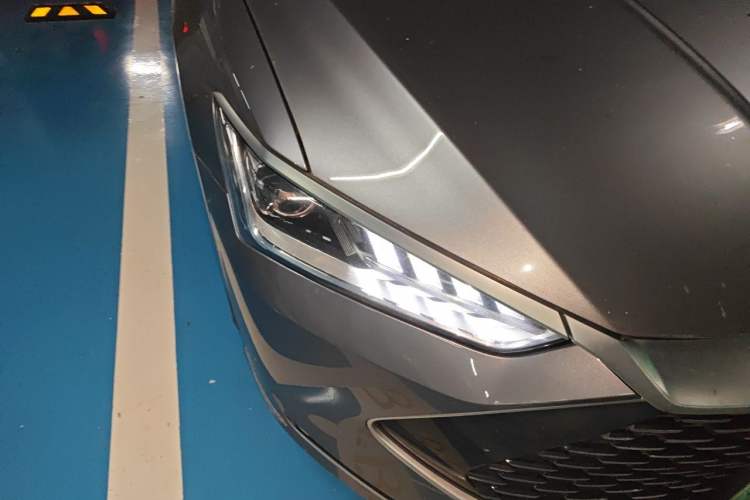 Used BYD Qin PLUS 2024 HONOR Edition DM-i 55KM Leading Model Right Front Headlight