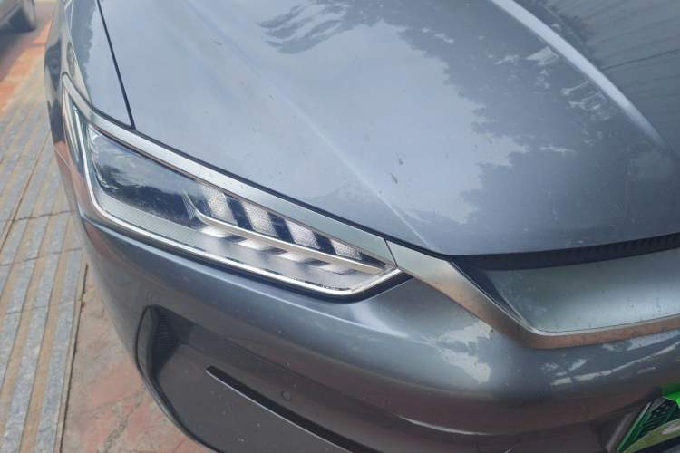 Used BYD Qin PLUS 2024 Honor Edition EV 420KM Beyond Model Right Front Headlight