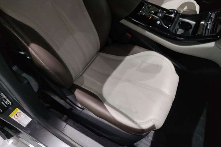 Used BYD Qin PLUS 2024 HONOR Edition DM-i 55KM Leading Model Right Front Seat