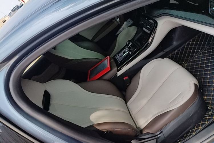 Used BYD Qin PLUS 2024 HONOR Edition DM-i 55KM Leading Model Right Front Seat