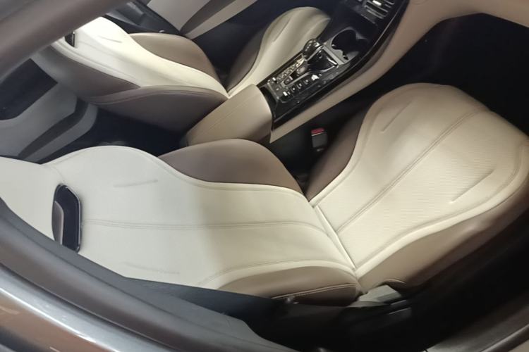 Used BYD Qin PLUS 2024 HONOR Edition DM-i 55KM Leading Model Right Front Seat