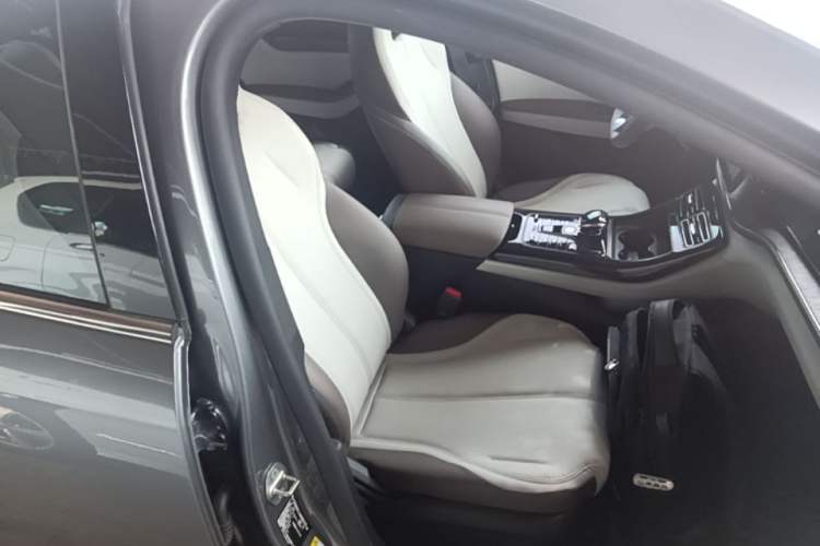 Used BYD Qin PLUS 2024 HONOR Edition DM-i 55KM Leading Model Right Front Seat