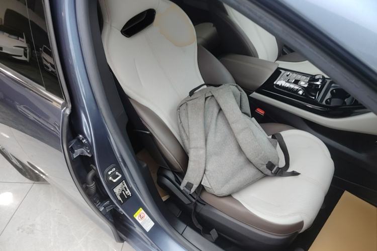 Used BYD Qin PLUS 2024 HONOR Edition DM-i 55KM Leading Model Right Front Seat