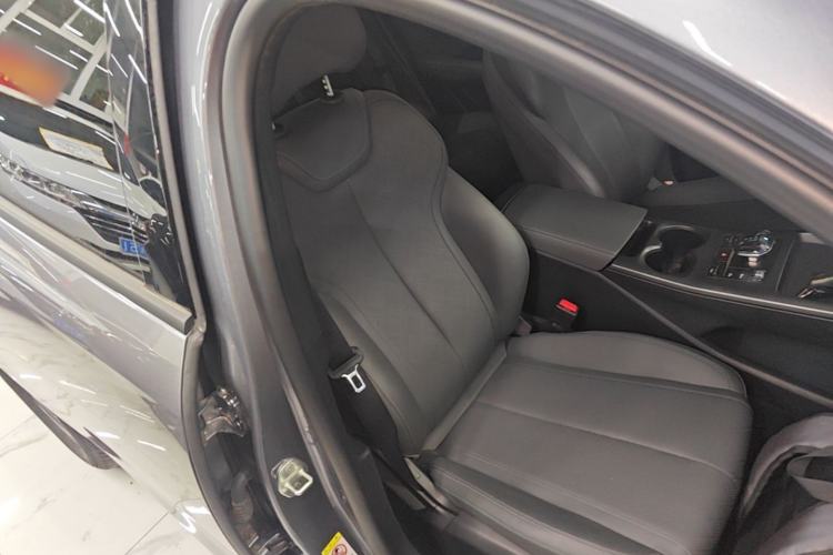 Used BYD Qin PLUS 2024 HONOR Edition DM-i 55KM Leading Model Right Front Seat