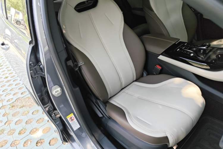 Used BYD Qin PLUS 2024 HONOR Edition DM-i 55KM Leading Model Right Front Seat