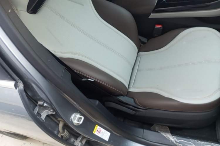 Used BYD Qin PLUS 2024 HONOR Edition DM-i 55KM Leading Model Right Front Seat