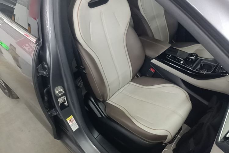 Used BYD Qin PLUS 2024 Honor Edition EV 420KM Leading Model Right Front Seat