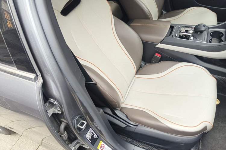 Used BYD Qin PLUS 2024 Honor Edition EV 420KM Leading Model Right Front Seat