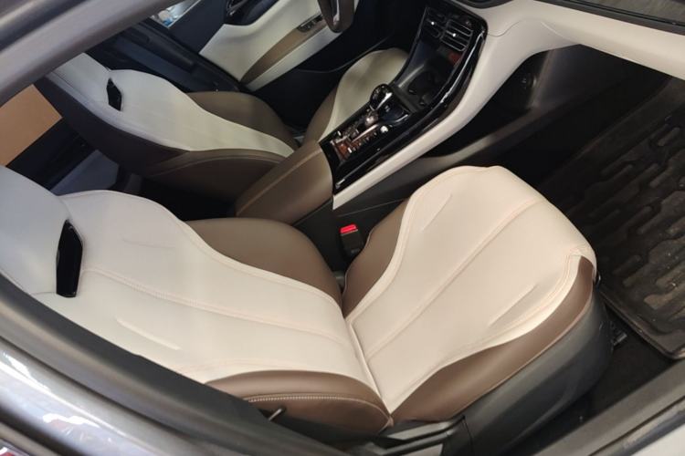 Used BYD Qin PLUS 2024 HONOR Edition DM-i 55KM Leading Model Right Front Seat
