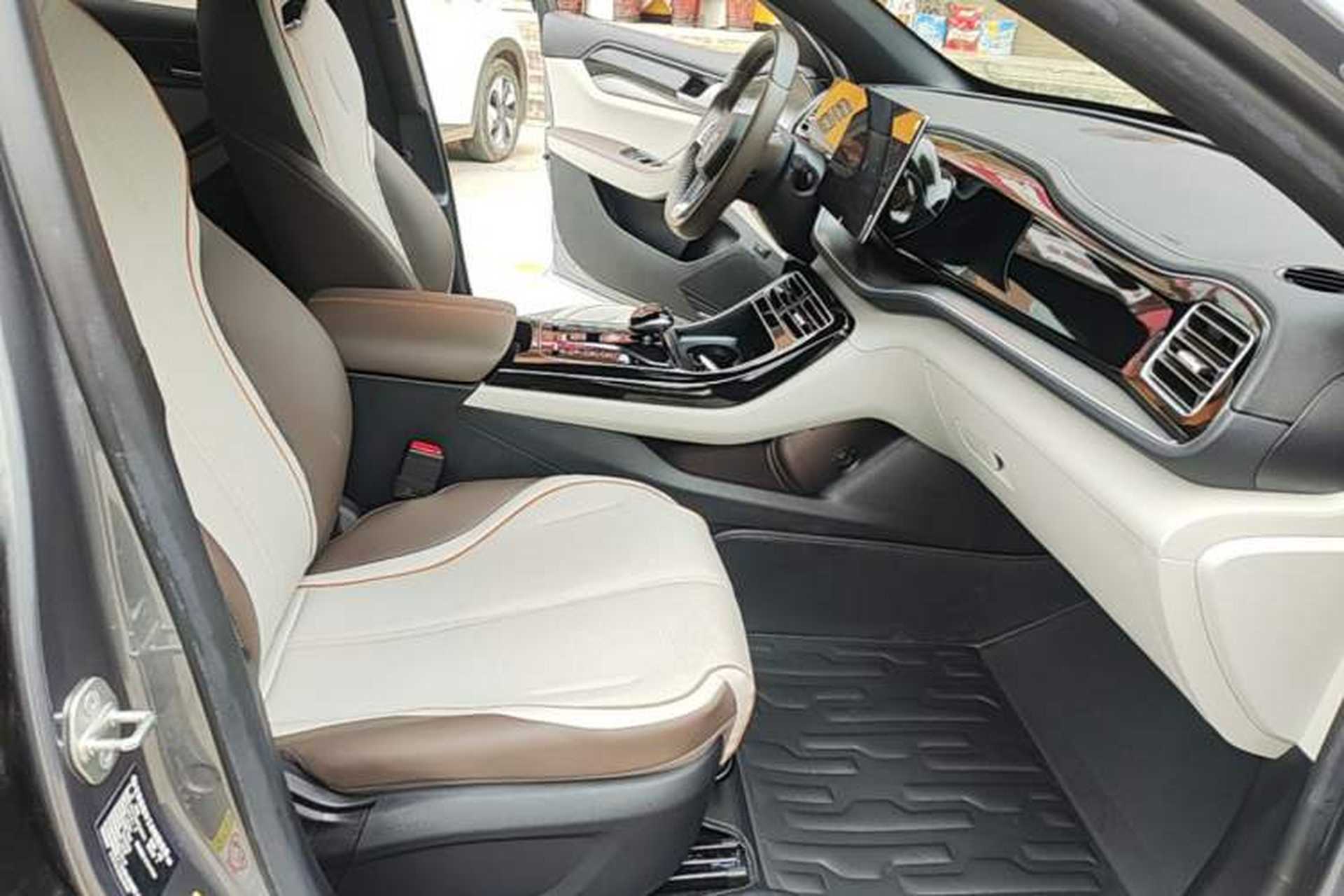 Used BYD Qin PLUS 2024 HONOR Edition DM-i 120KM Leading Model Right Front Seat