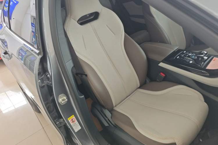 Used BYD Qin PLUS 2024 HONOR Edition DM-i 55KM Leading Model Right Front Seat