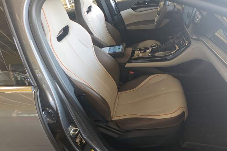 Used BYD Qin PLUS 2024 Honor Edition EV 420KM Leading Model Right Front Seat