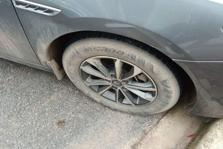 Used BYD Qin PLUS 2024 HONOR Edition DM-i 55KM Leading Model Right Front Wheel Hub