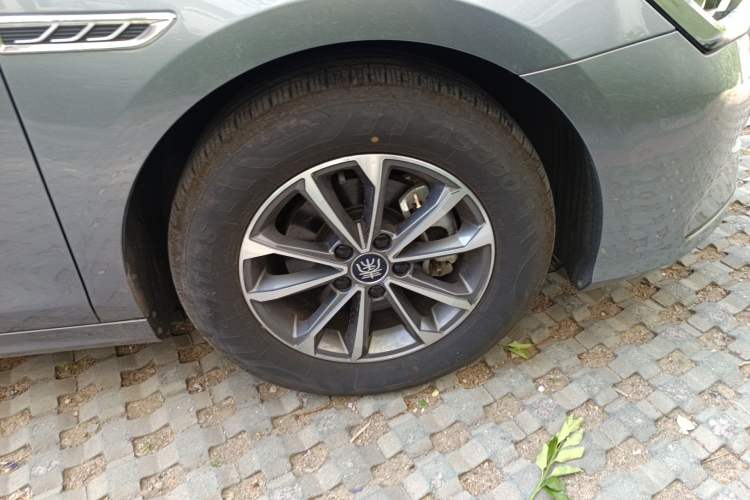 Used BYD Qin PLUS 2024 HONOR Edition DM-i 55KM Leading Model Right Front Wheel Hub