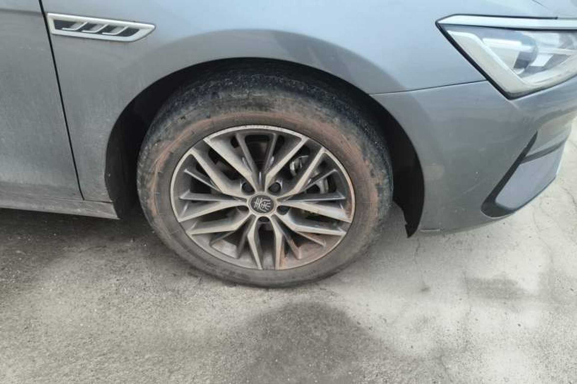 Used BYD Qin PLUS 2024 Honor Edition EV 420KM Leading Model Right Front Wheel Hub