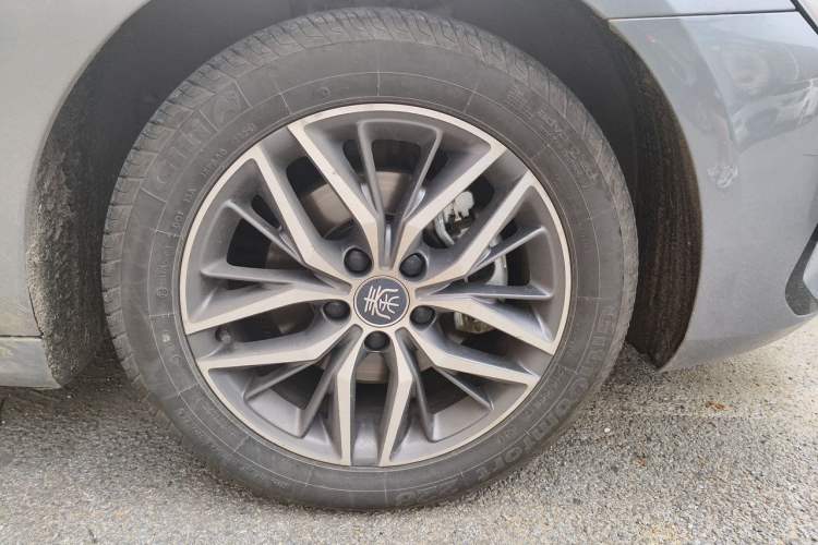 Used BYD Qin PLUS 2024 Honor Edition EV 510KM Leading Model Right Front Wheel Hub
