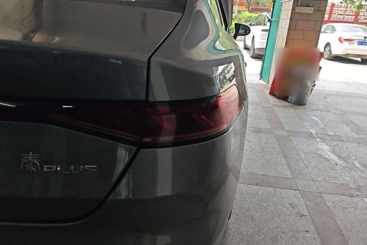 Used BYD Qin PLUS 2024 HONOR Edition DM-i 55KM Leading Model Right Rear Taillight