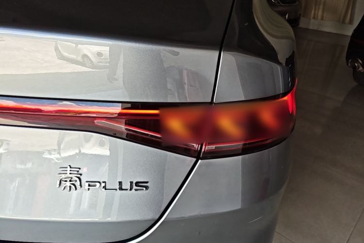 Used BYD Qin PLUS 2024 HONOR Edition DM-i 55KM Leading Model Right Rear Taillight