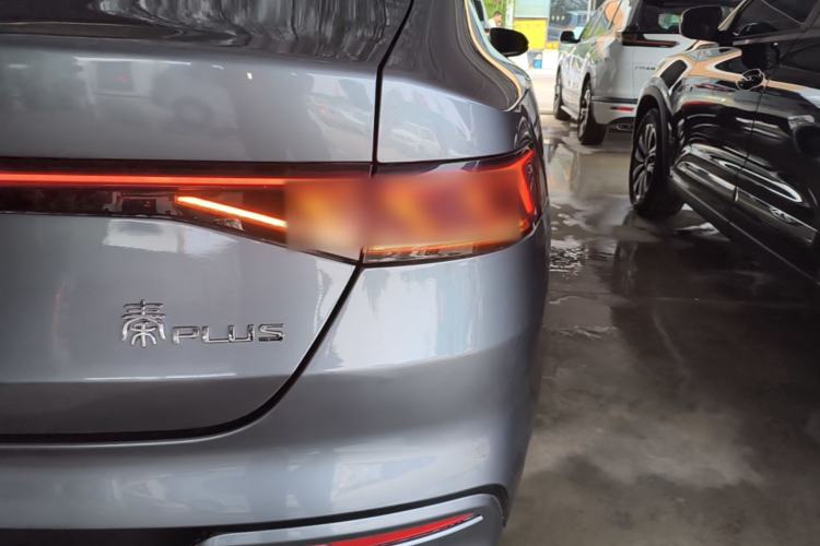 Used BYD Qin PLUS 2024 Honor Edition EV 510KM Leading Model Right Rear Taillight