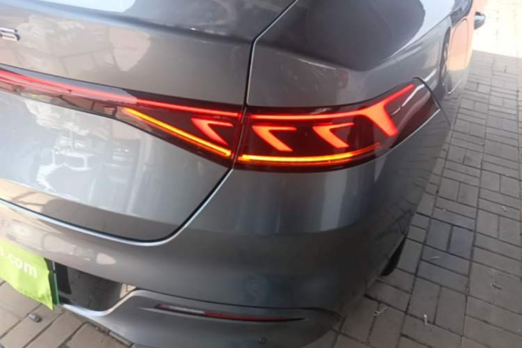 Used BYD Qin PLUS 2024 HONOR Edition DM-i 55KM Leading Model Right Rear Taillight