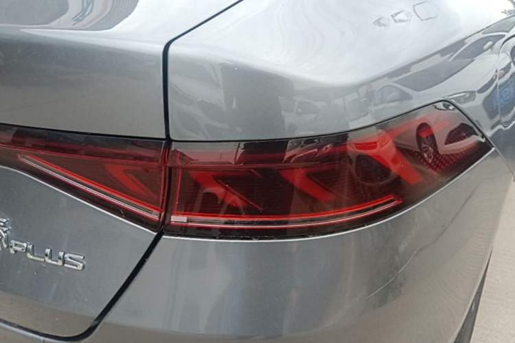 Used BYD Qin PLUS 2024 HONOR Edition DM-i 55KM Leading Model Right Rear Taillight
